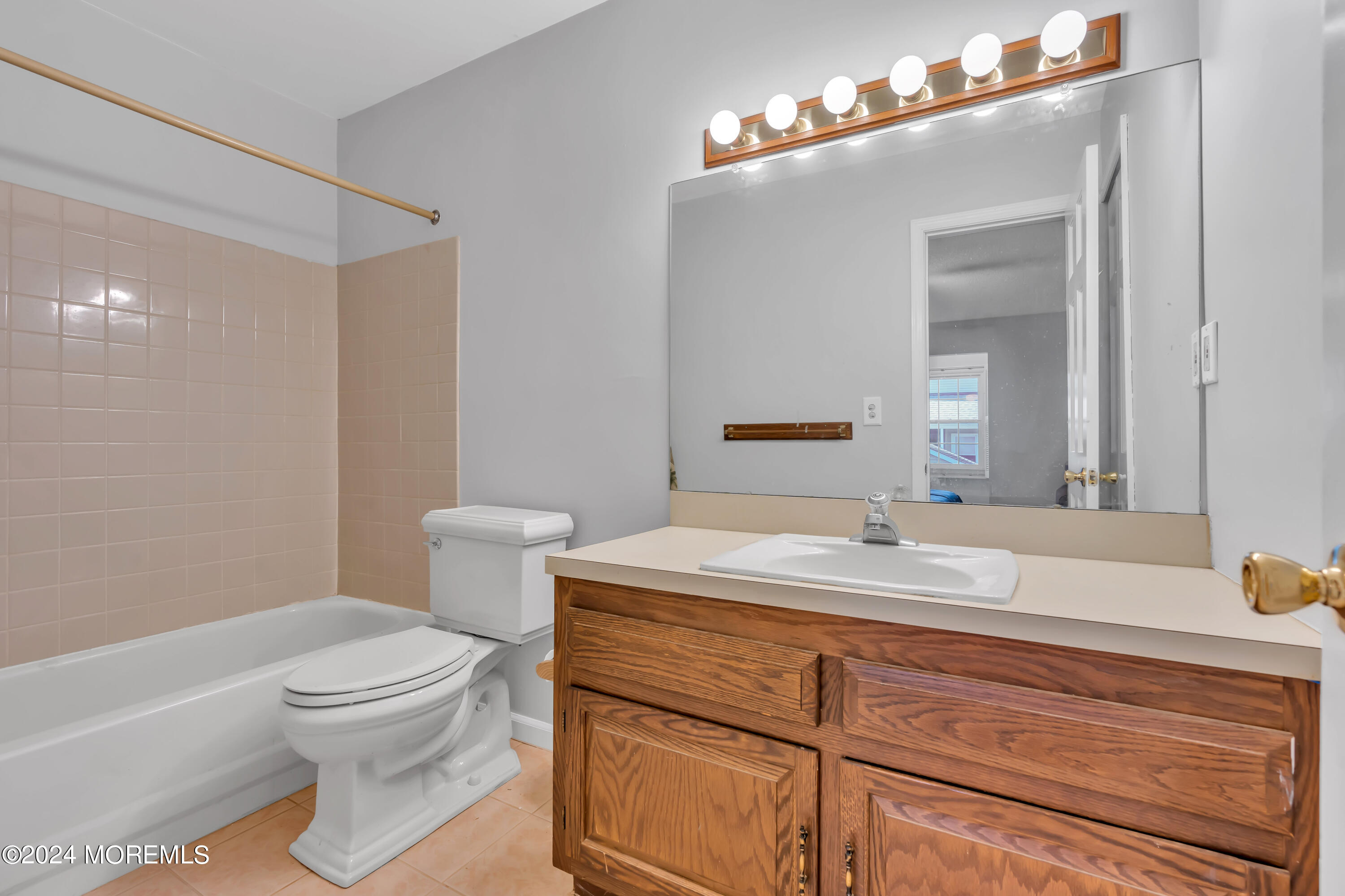 19 Maple Lane, Unit B Brielle, NJ 08730 - Photo 15 of 23 021_dsc07802_814