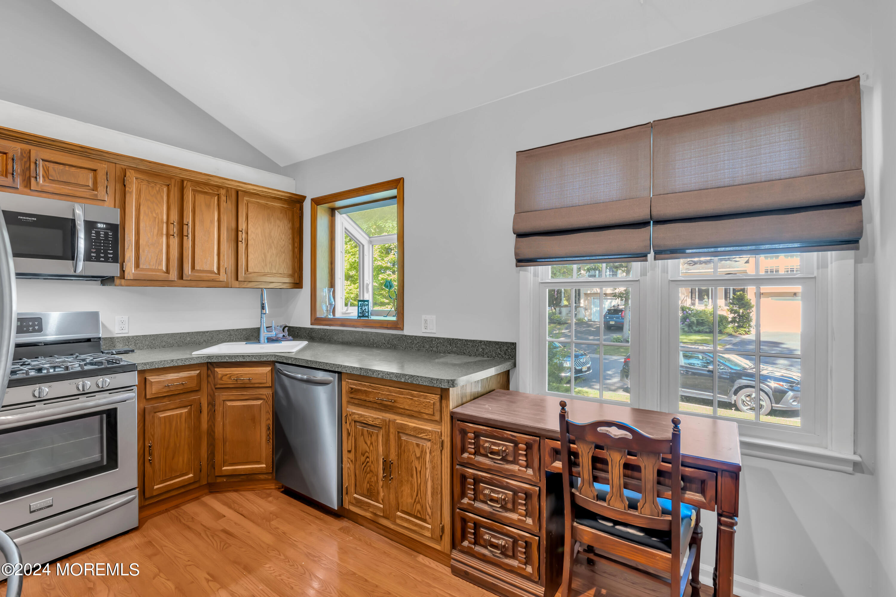 19 Maple Lane, Unit B Brielle, NJ 08730 - Photo 7 of 23 014_dsc07767_156