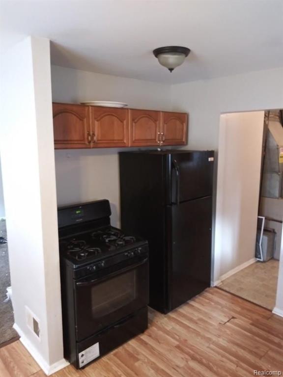 8716 Maxwell Avenue Warren, MI 48089 - Photo 12 of 30