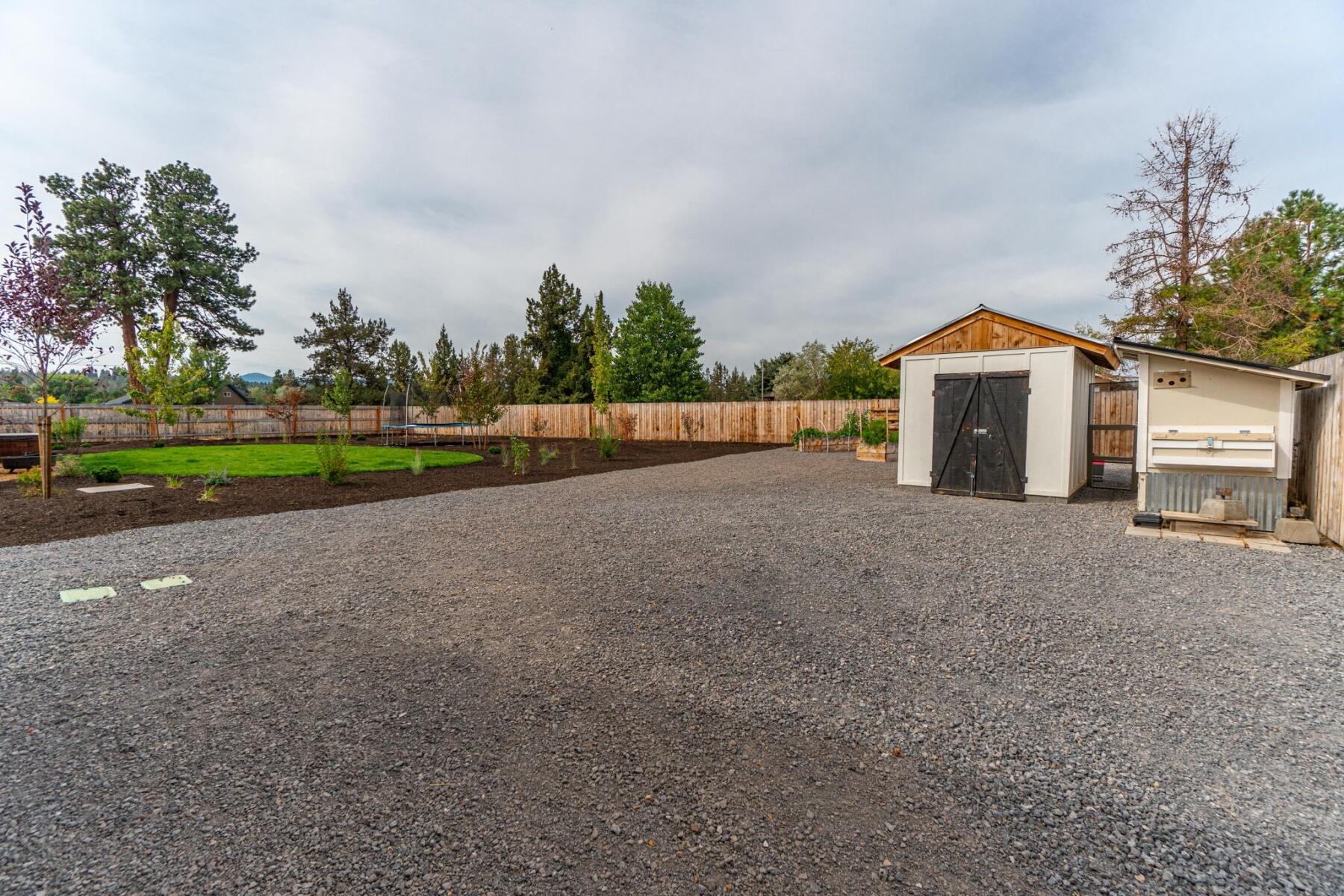 16958 Varco Road Bend, OR 97703 - Photo 33 of 49 batch_13-web-or-mls-Riley Visuals-29