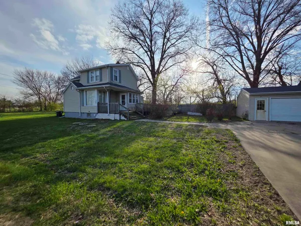 $55,900 | 30 North Soangetaha Road, Galesburg, IL 61401