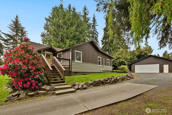 $749,000 | 23716 Locust Way, Bothell, WA 98021