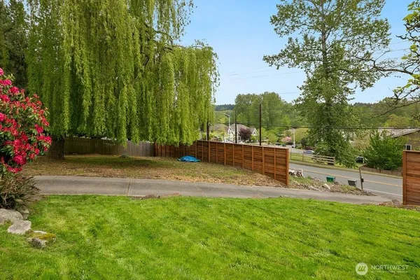 $724,950 | 23716 Locust Way, Bothell, WA 98021