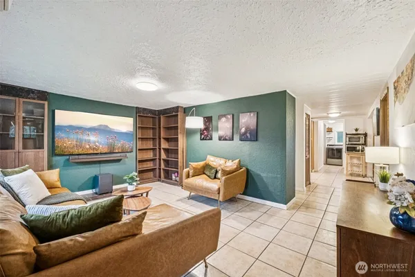 $724,950 | 23716 Locust Way, Bothell, WA 98021