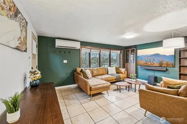 $724,950 | 23716 Locust Way, Bothell, WA 98021