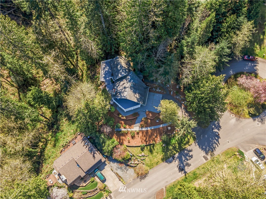1145 Ridgewood Place Southwest Issaquah, WA 98027 - Photo 3 of 31