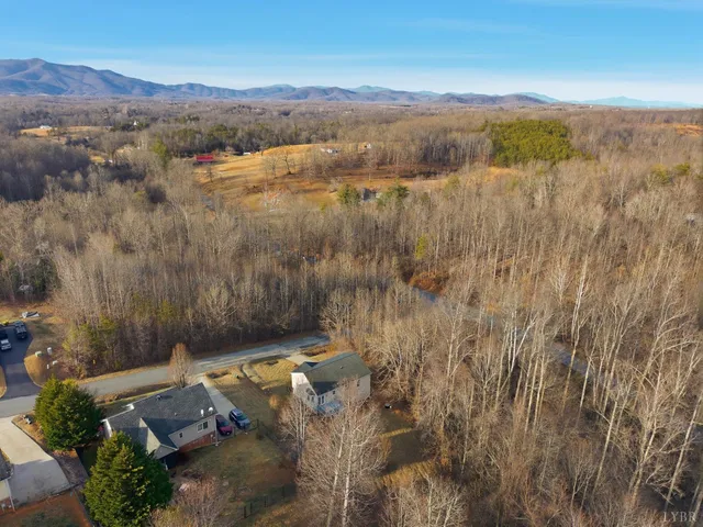$299,900 | 119 Oakview Drive, Monroe, VA 24574