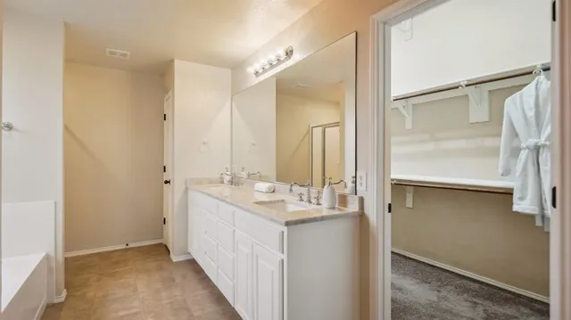 a bathroom with a bathtub