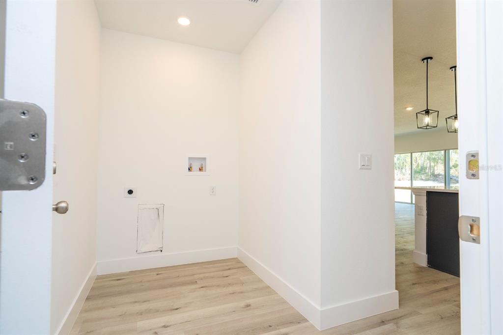 3803 Brewster Road North Port, FL 34288 - Photo 10 of 39 Gallery Image 10
