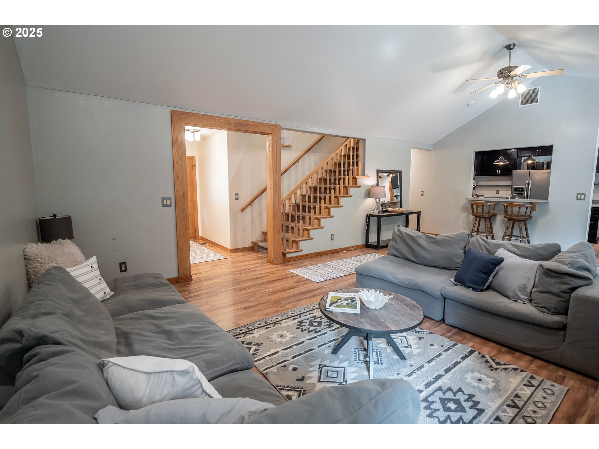 30138 Fox Hollow Road Eugene, OR 97405 - Photo 4 of 47 Gallery Image 4