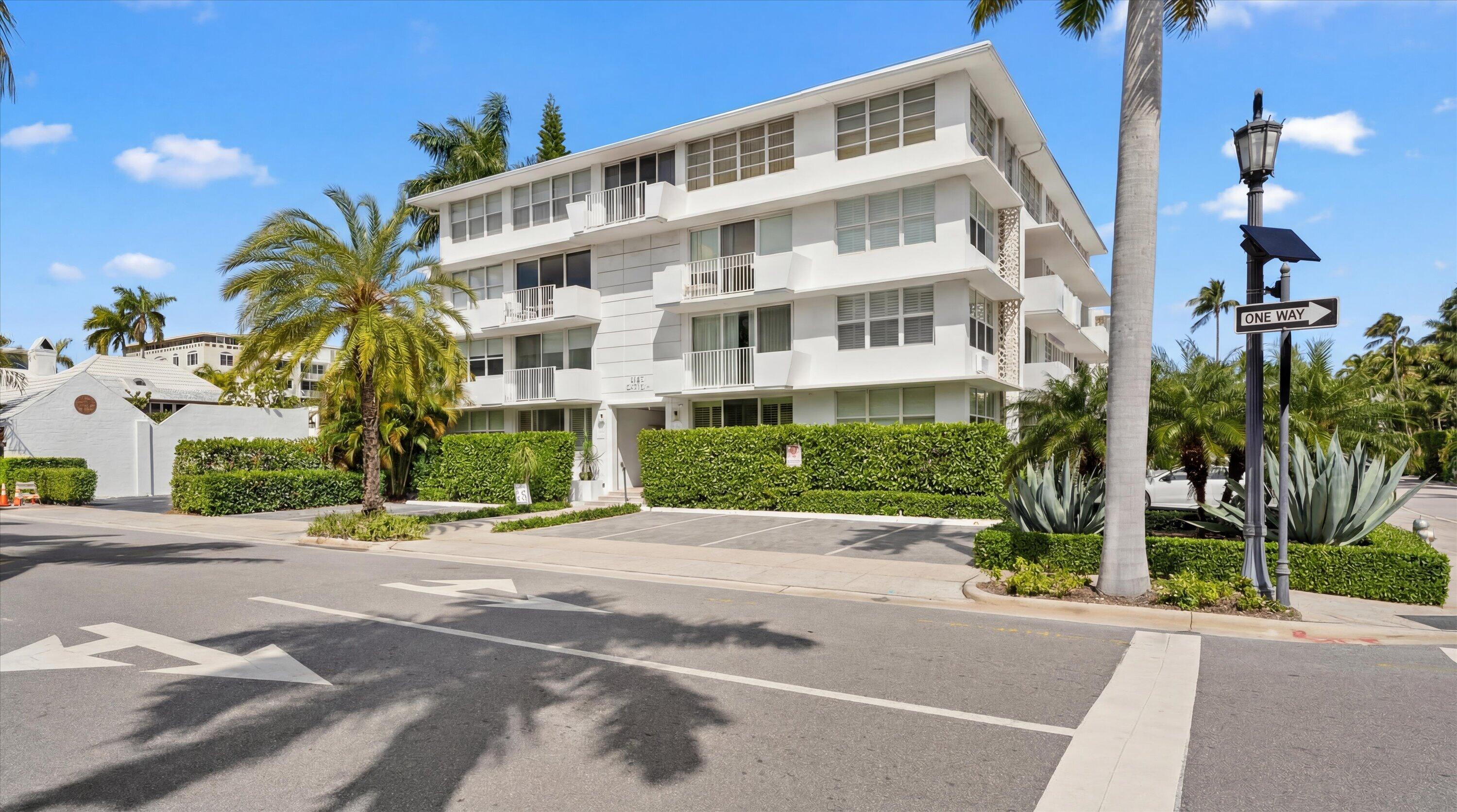 401 Peruvian Avenue, Unit 1010 Palm Beach, FL 33480 - Photo 12 of 19