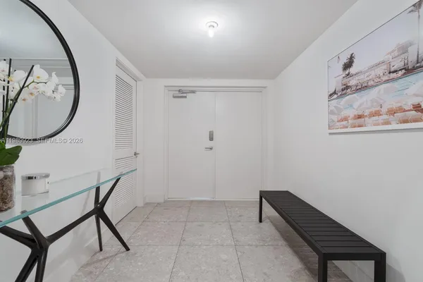 $15,000 | 1201 20th Street, Unit 301, Miami Beach, FL 33139