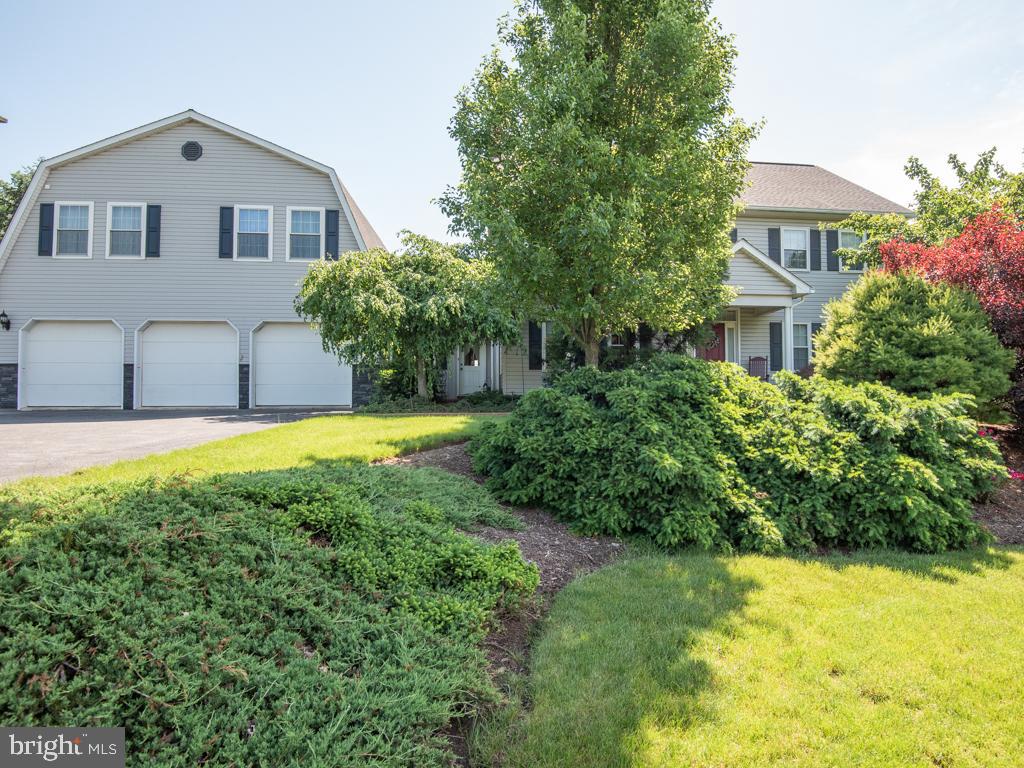 1106 Pieffer Hill Road Stevens, PA 17578 - Photo 4 of 86 Gallery Image 4