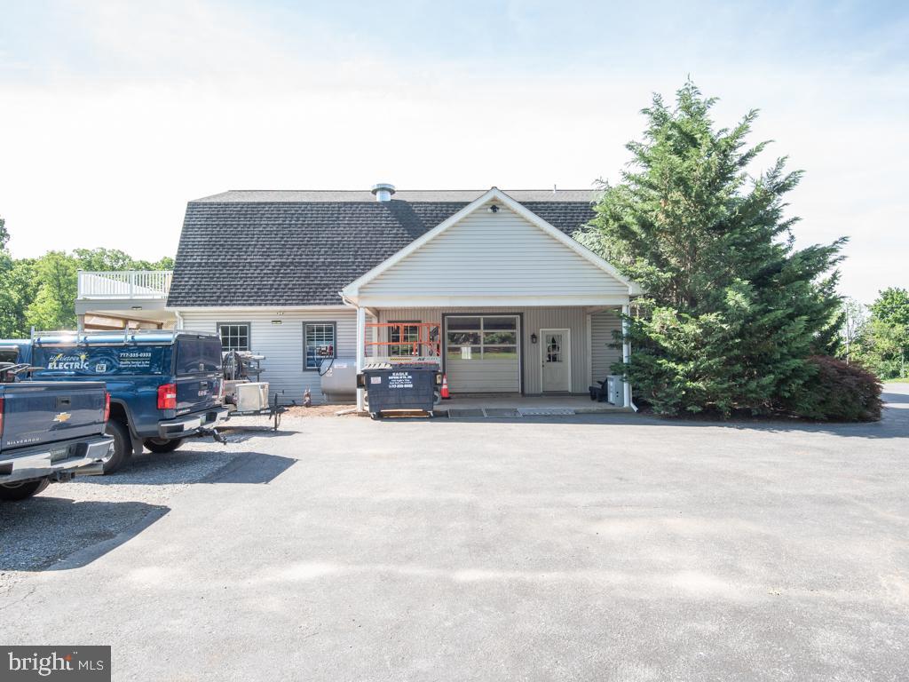 1106 Pieffer Hill Road Stevens, PA 17578 - Photo 64 of 86 Garage Workshop