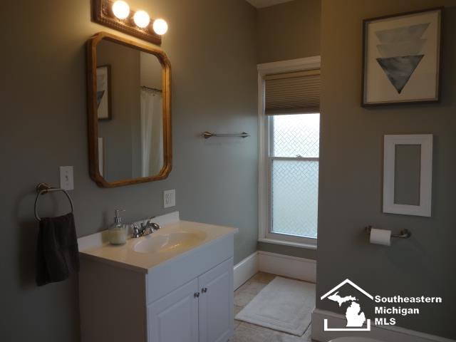2241 West Liberty Road Clarklake, MI 49234 - Photo 21 of 21 Full second floor bath.