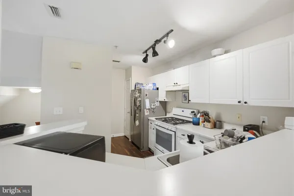 $2,800 | 12796 Fair Briar Lane, Fairfax, VA 22033