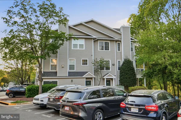 $2,800 | 12796 Fair Briar Lane, Fairfax, VA 22033