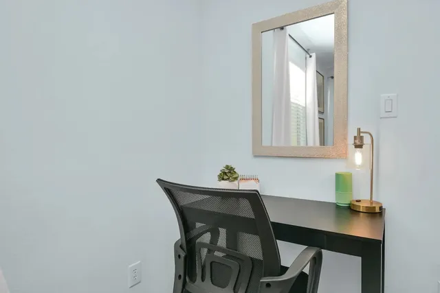 $1,700 | 5411 Lindsay Lane, Houston, TX 77011