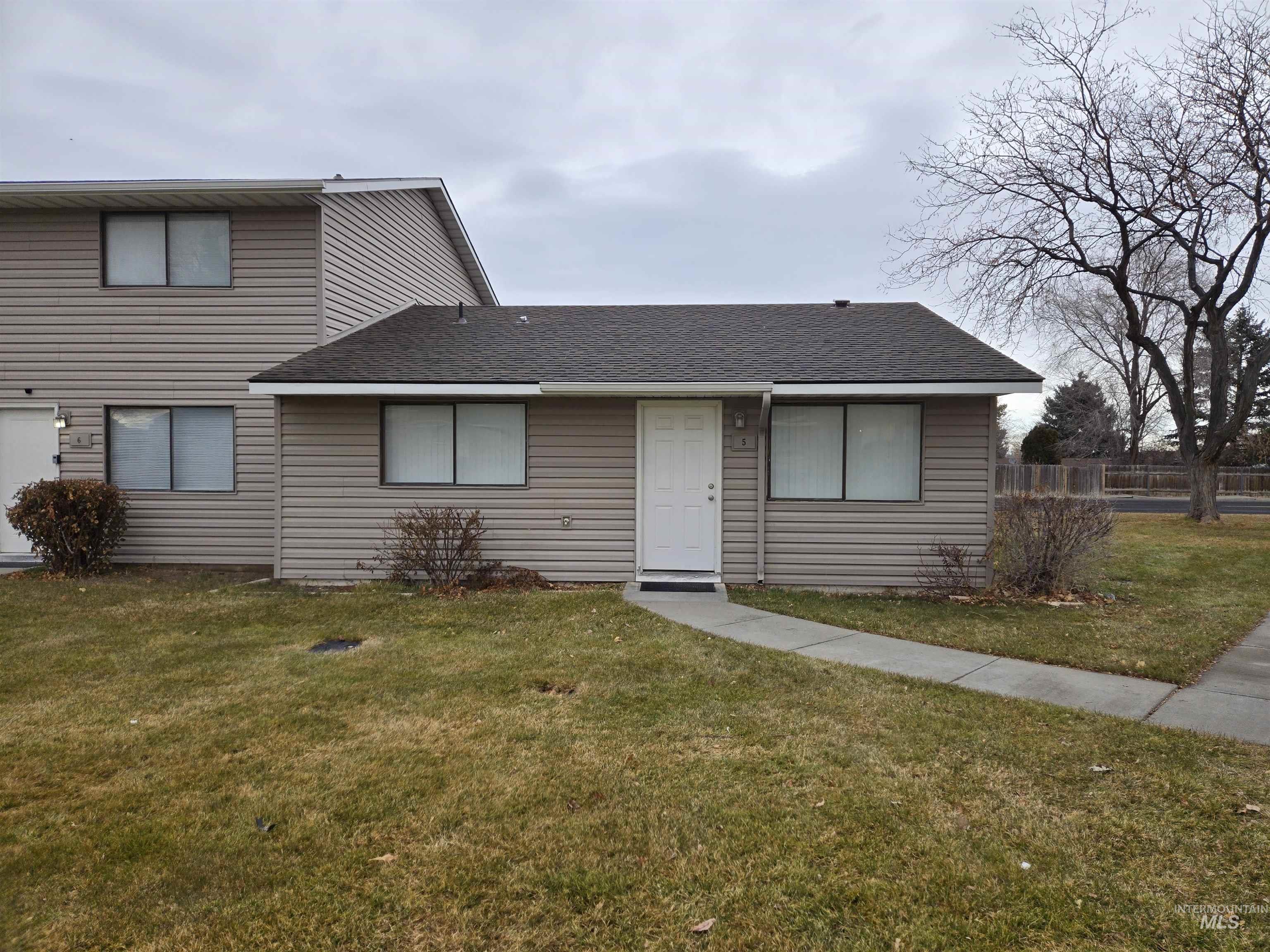 259 Pheasant Rd W Unit 5