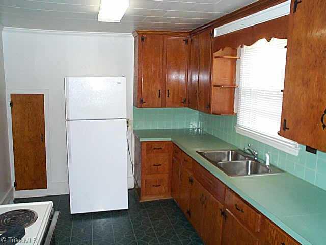 8815 Reynolda Road Pfafftown, NC 27040 - Photo 5 of 9 Other. Kitchen