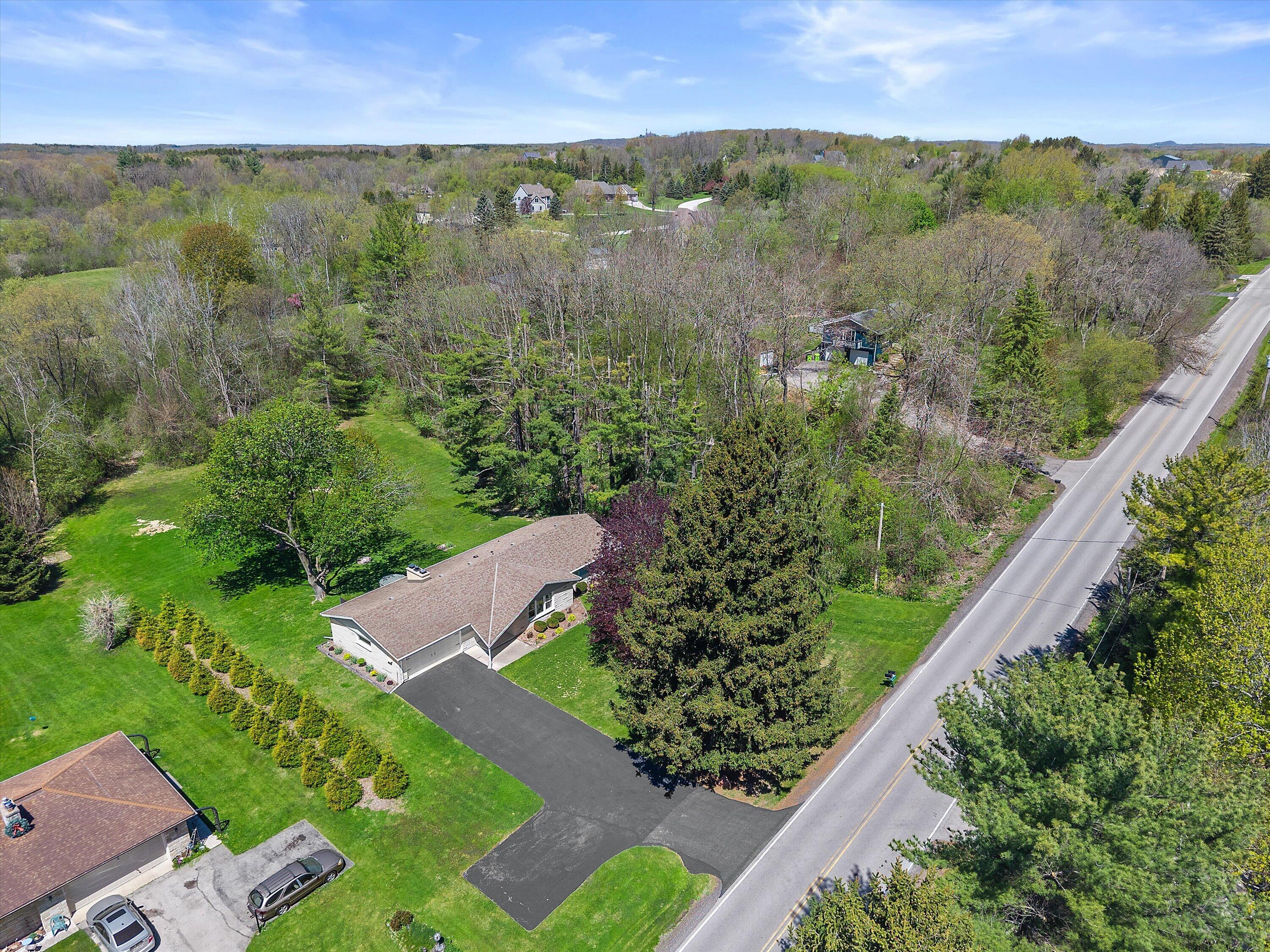 405 Plat Road Richfield, WI 53017 - Photo 35 of 42 Wide Arial