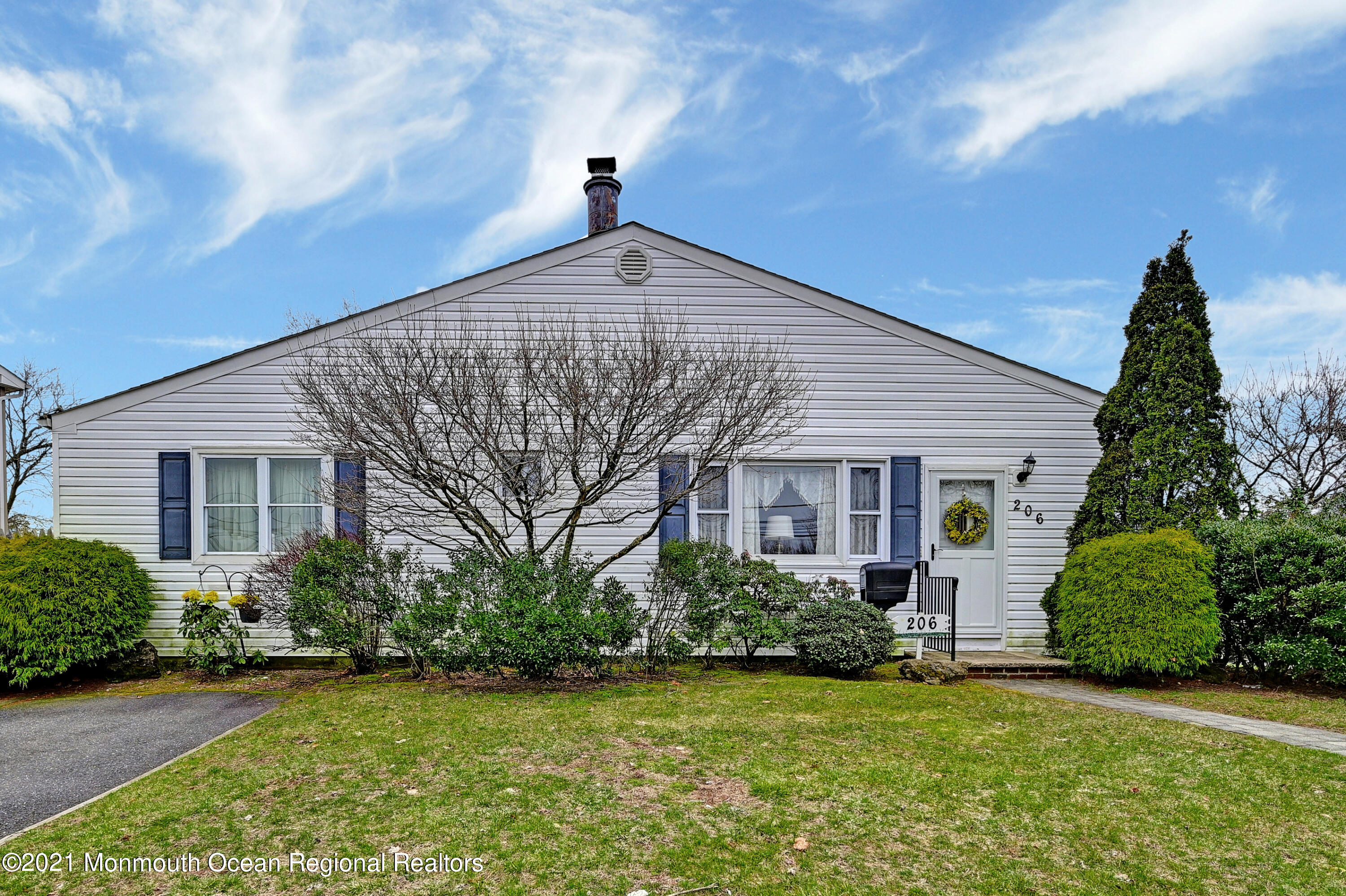 206 Middle Road Hazlet, NJ 07730 - Photo 1 of 25 GBA_1025