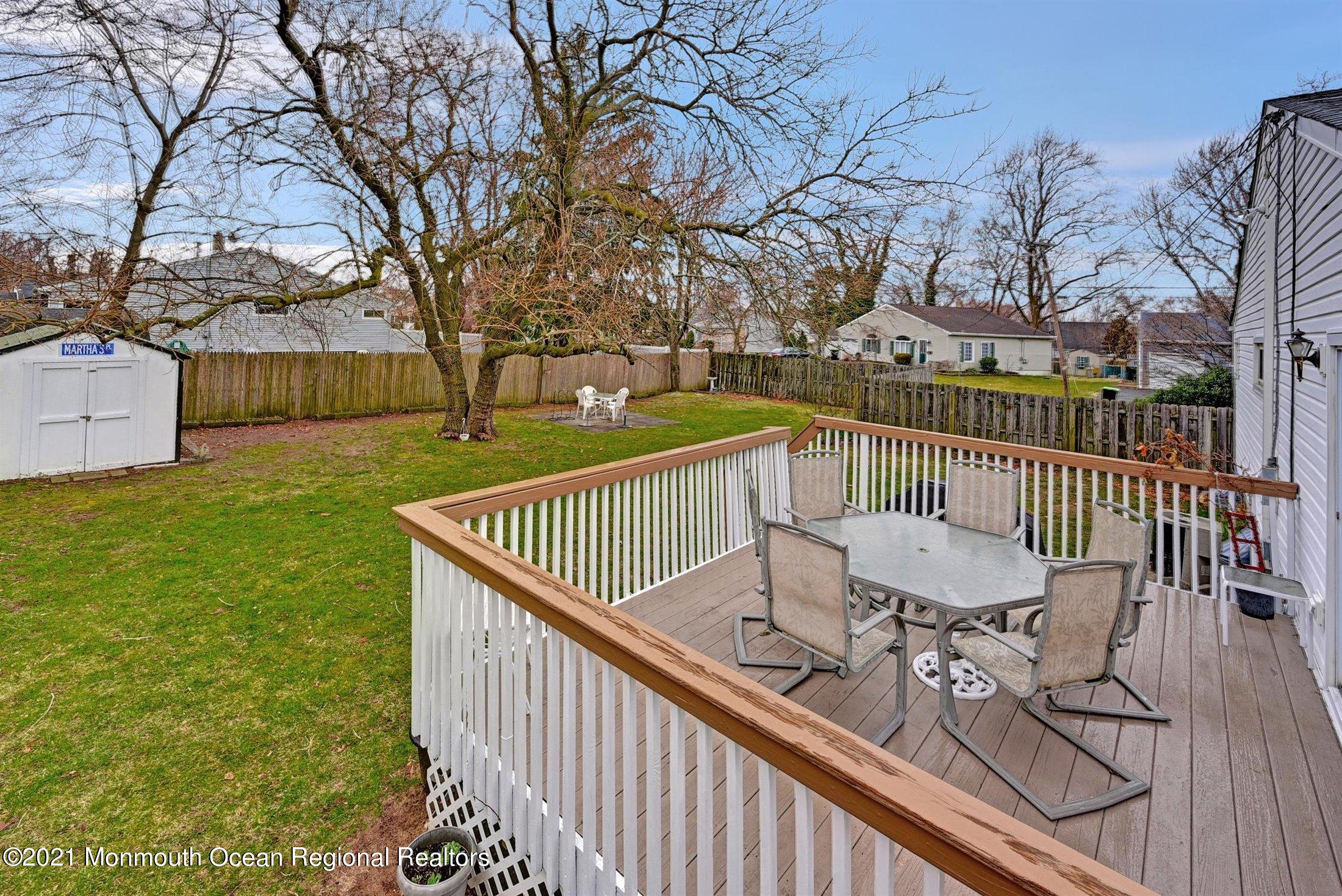 206 Middle Road Hazlet, NJ 07730 - Photo 19 of 25 21-Deck