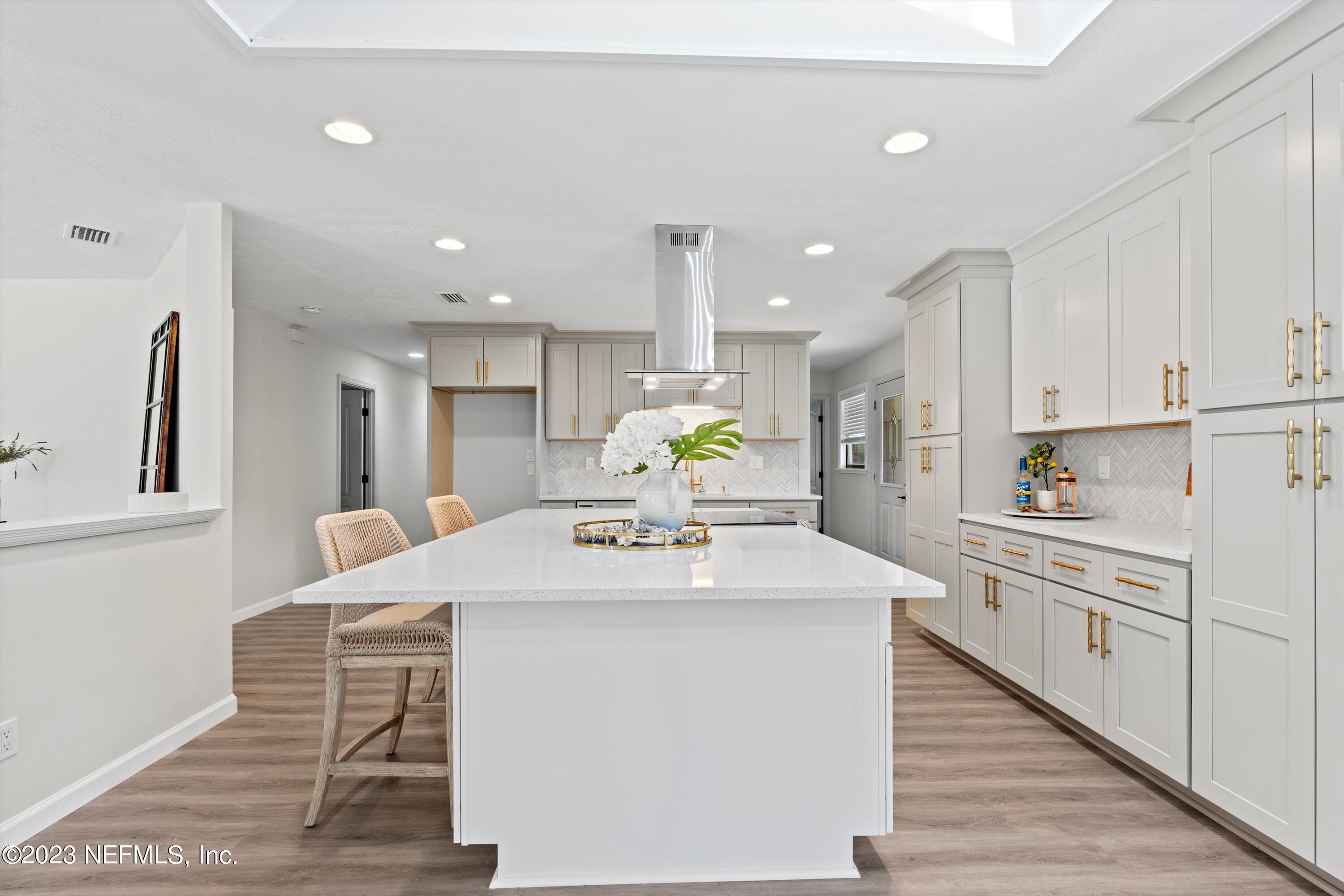 10188 Scott Mill Road Jacksonville, FL 32257 - Photo 7 of 34 07-Kitchen