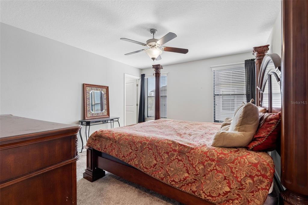 10066 Victory Gallop Loop Ruskin, FL 33573 - Photo 38 of 86