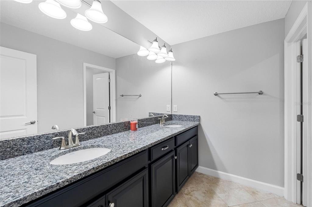 10066 Victory Gallop Loop Ruskin, FL 33573 - Photo 52 of 86