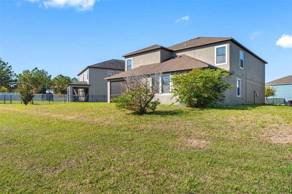 10066 Victory Gallop Loop Ruskin, FL 33573 - Photo 56 of 86