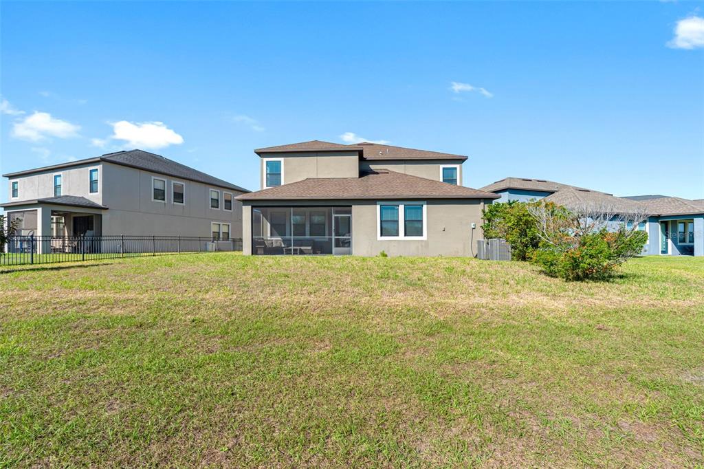10066 Victory Gallop Loop Ruskin, FL 33573 - Photo 57 of 86