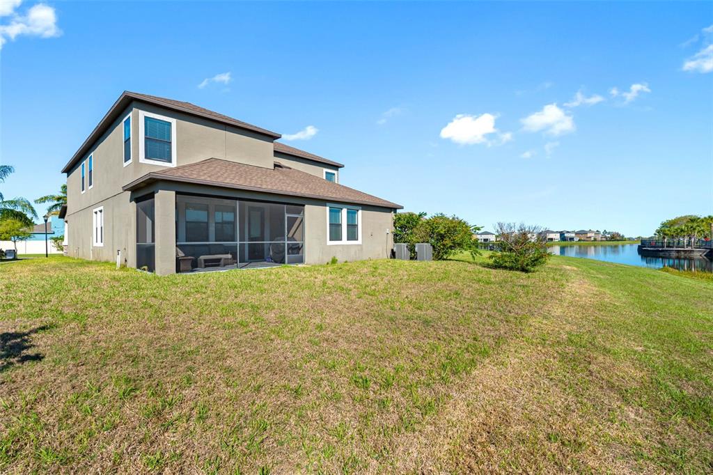 10066 Victory Gallop Loop Ruskin, FL 33573 - Photo 59 of 86