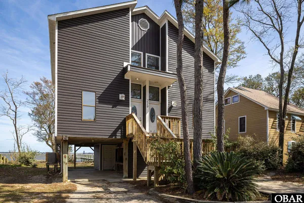 $915,000 | 219 Kitty Hawk Bay Drive, Kill Devil Hills, NC 27948