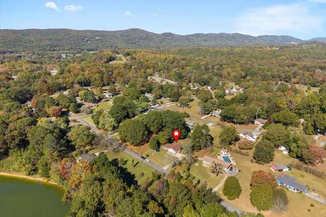 $300,000 | 506 Lavista Road, Dalton, GA 30720