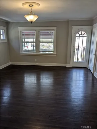 $2,000 | 1000 East 1st Street, Unit 1002, Long Beach, CA 90802