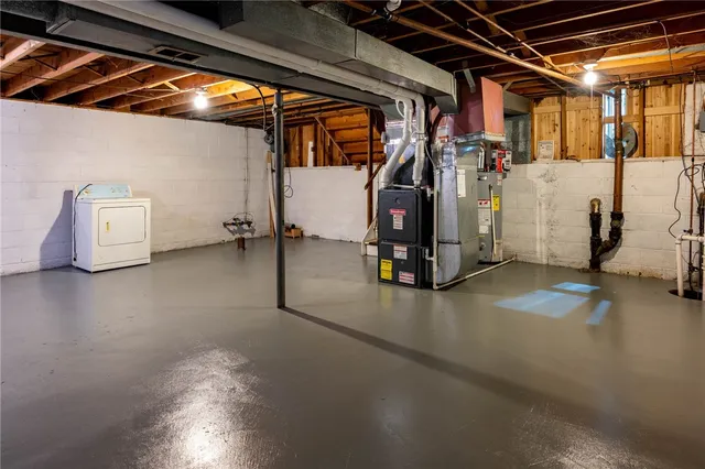 $2,500 | 36 Brendan Circle, Henrietta, NY 14467