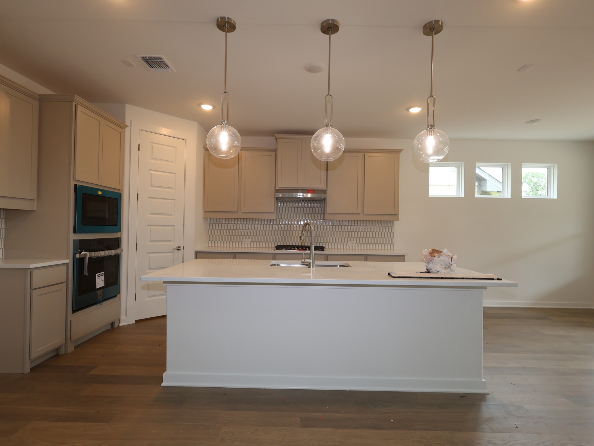 3721 Helena Way Leander, TX 78641 - Photo 4 of 19