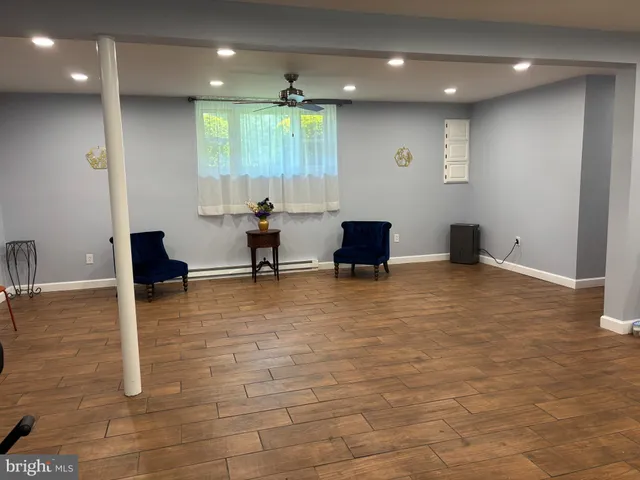 a view of room with lounge chair