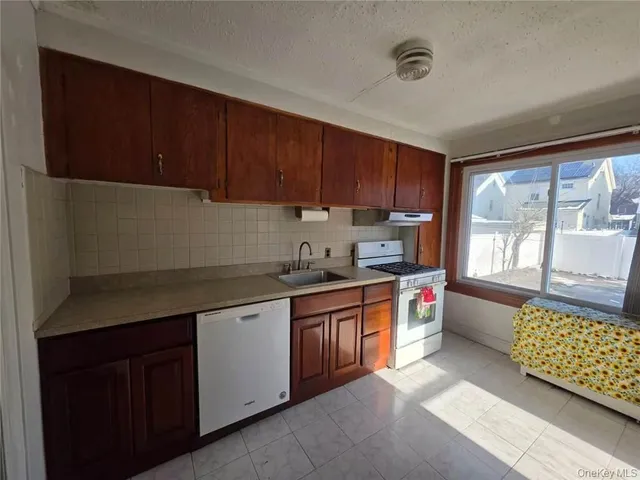 $799,000 | 89-25 238th Street | Bellerose