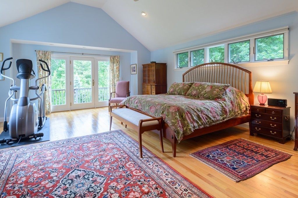 35 Norwich Road Wellesley, MA 02481 - Photo 13 of 25 a bedroom with a large bed and a window