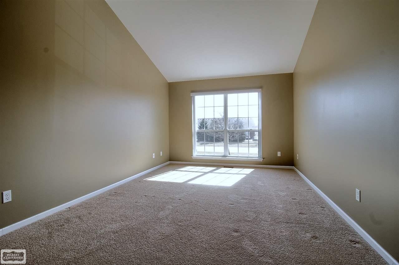 45955 Rhodes Drive Macomb, MI 48044 - Photo 18 of 27 31343361-17.JPG
