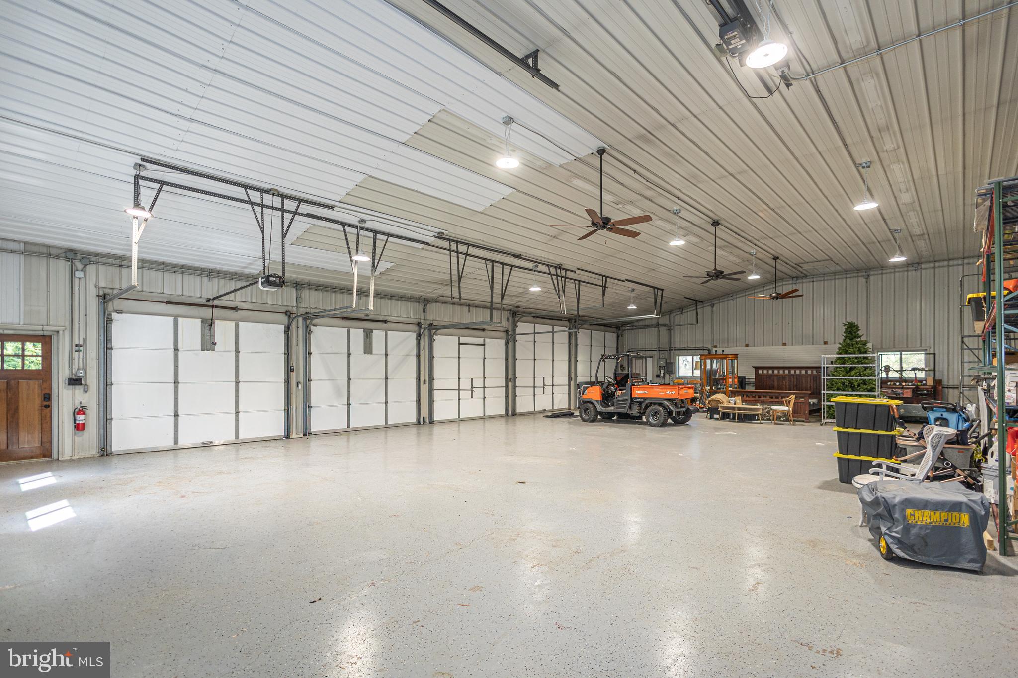992 A Worthington Mill Road Newtown, PA 18940 - Photo 68 of 96 a view of a garage with kitchen