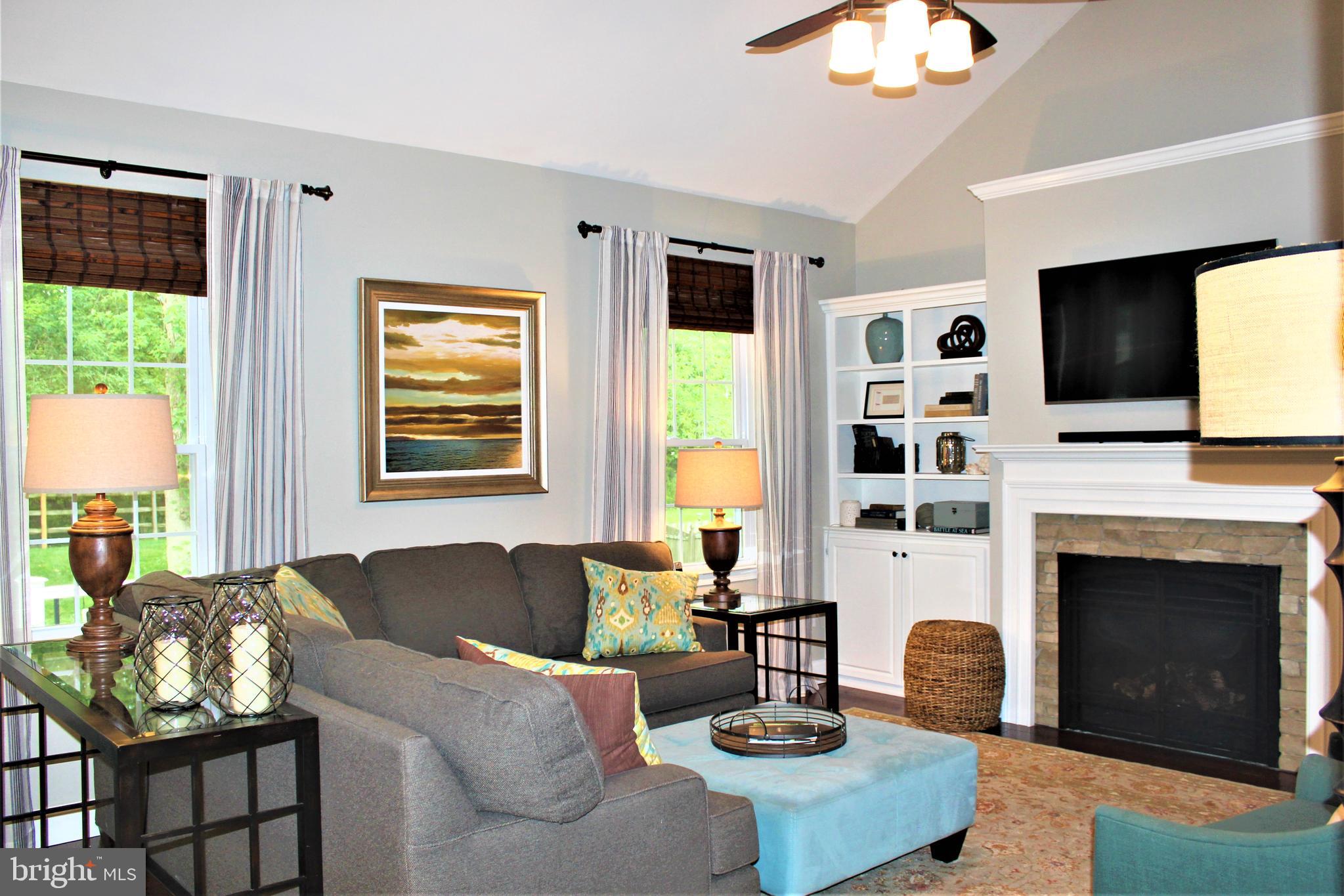 18 Flint Road Langhorne, PA 19047 - Photo 15 of 57 Family Room