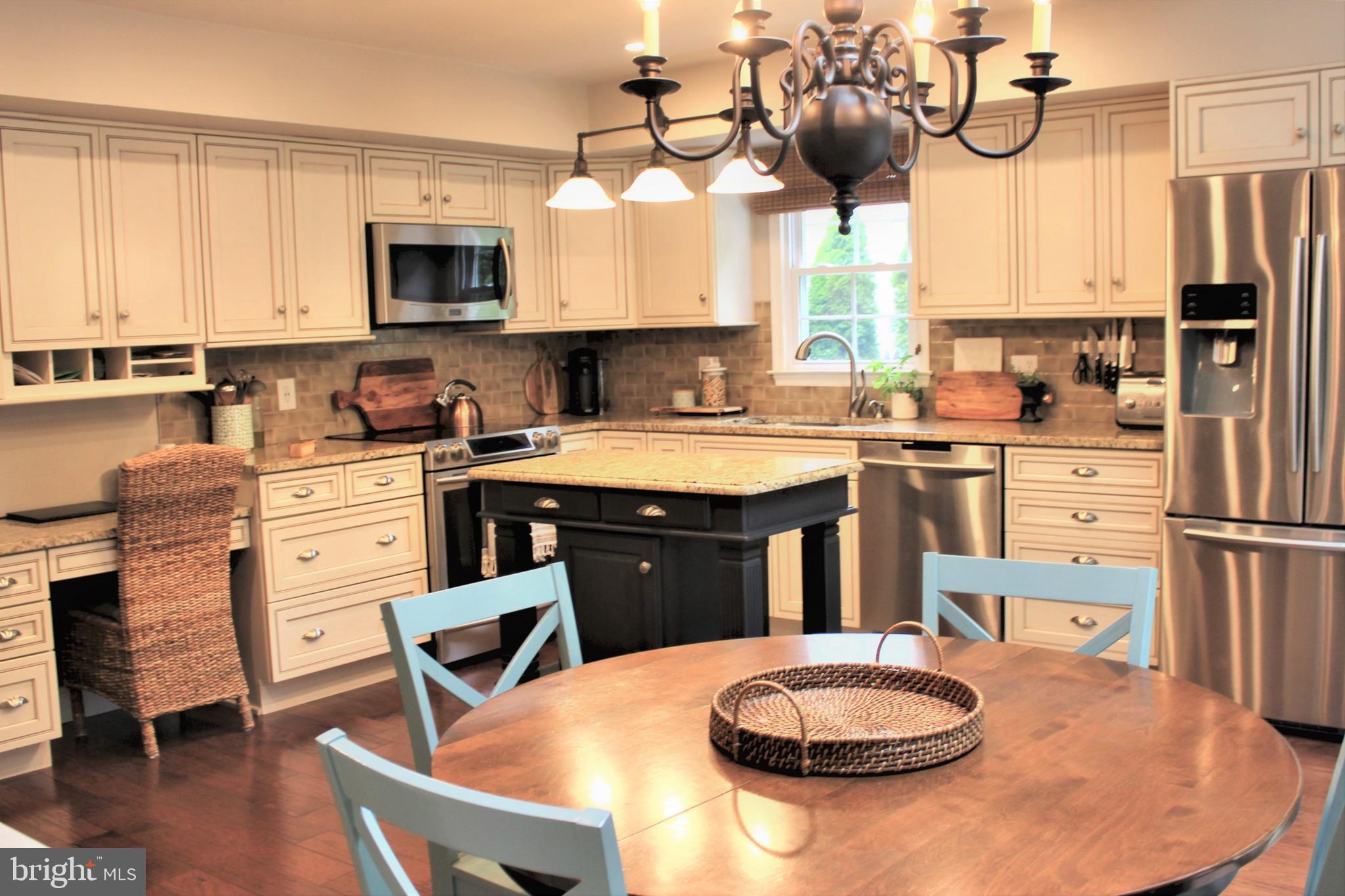 18 Flint Road Langhorne, PA 19047 - Photo 20 of 57 Kitchen