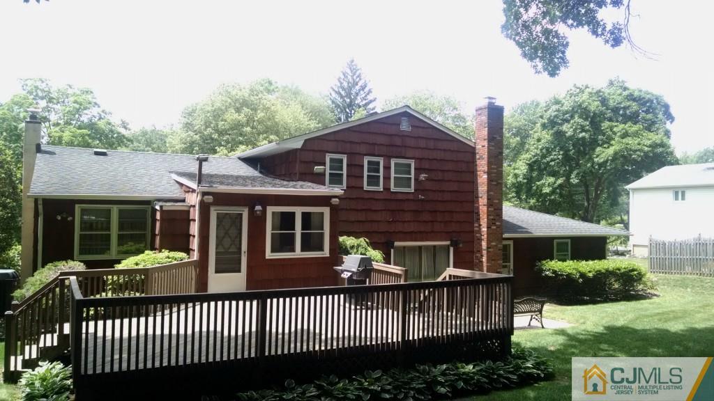 34 Landsdowne Road East Brunswick, NJ 08816 - Photo 17 of 19 Gallery Image 17