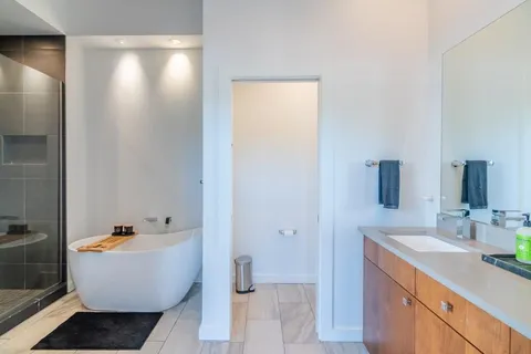 $1,150,000 | 4727 Liberty Street, Kansas City, MO 64112