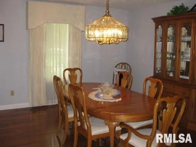 $729,000 | 17215 Mangold Road, Edelstein, IL 61526