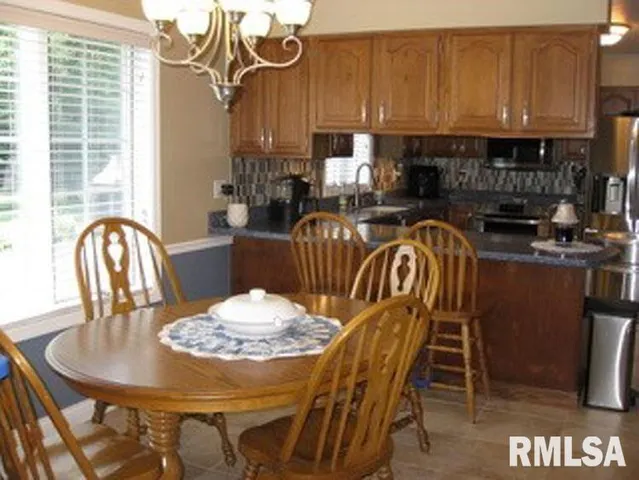 $729,000 | 17215 Mangold Road, Edelstein, IL 61526