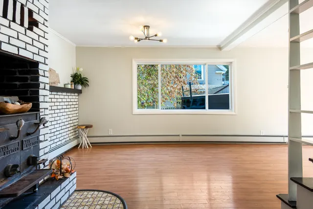 $279,900 | 44 6th Street, Auburn, ME 04210